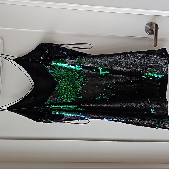 Chrome bodycon dress - Picture 2 of 2